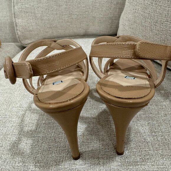Prada Vernice St Staff Cammeo Cream strappy sandal Size 35.5 - Picture 4 of 7
